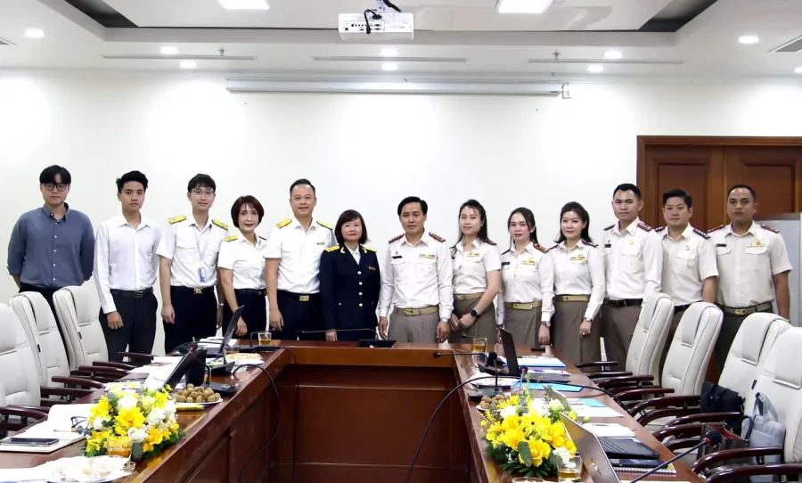 Tax Bureau officers at the special audit deployment meeting
