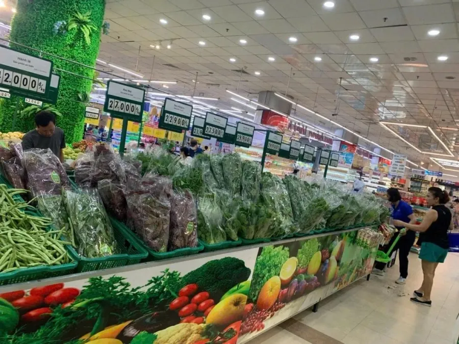 Vietnamese supermarket where consumers feel inflation impact most directly