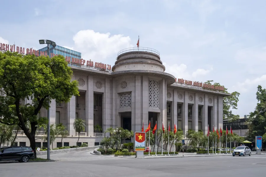 State Bank of Vietnam headquarters, the direct regulator of Decree 24 and the bar-gold market