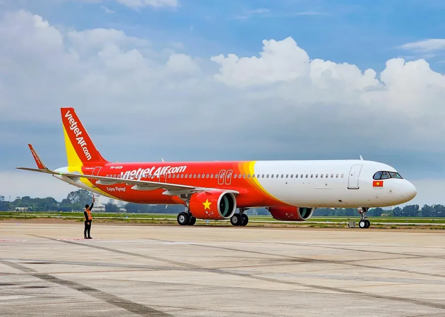 VietJet A321 on the tarmac
