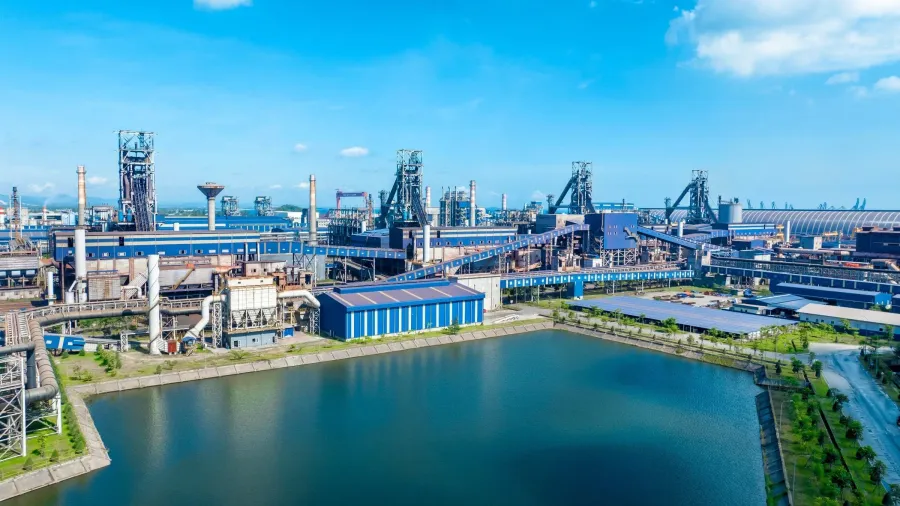 Hoa Phat Dung Quat integrated steel complex, aerial view