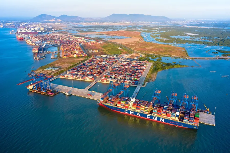 Container port, illustrative for logistics sector