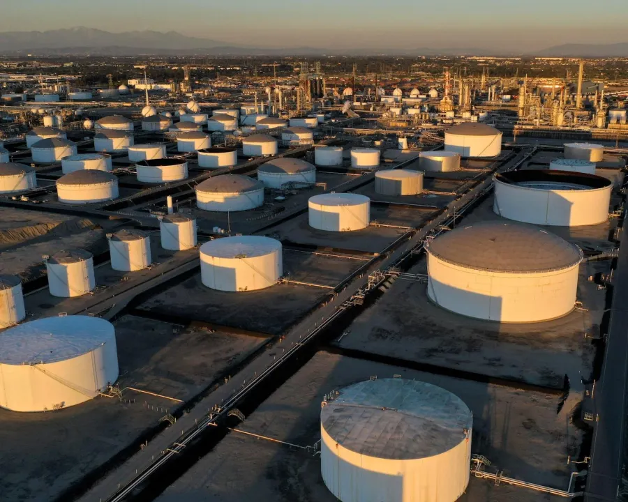 Refinery storage tanks