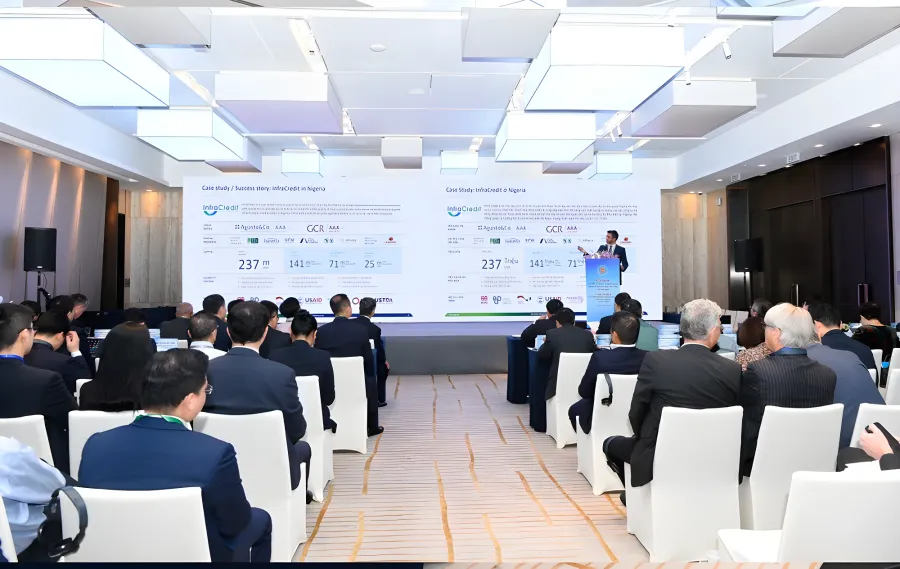 Fund managers and institutional investors in a conference setting