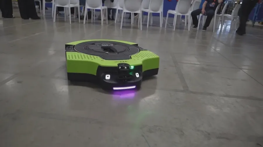 A robot at an Amazon fulfillment centre