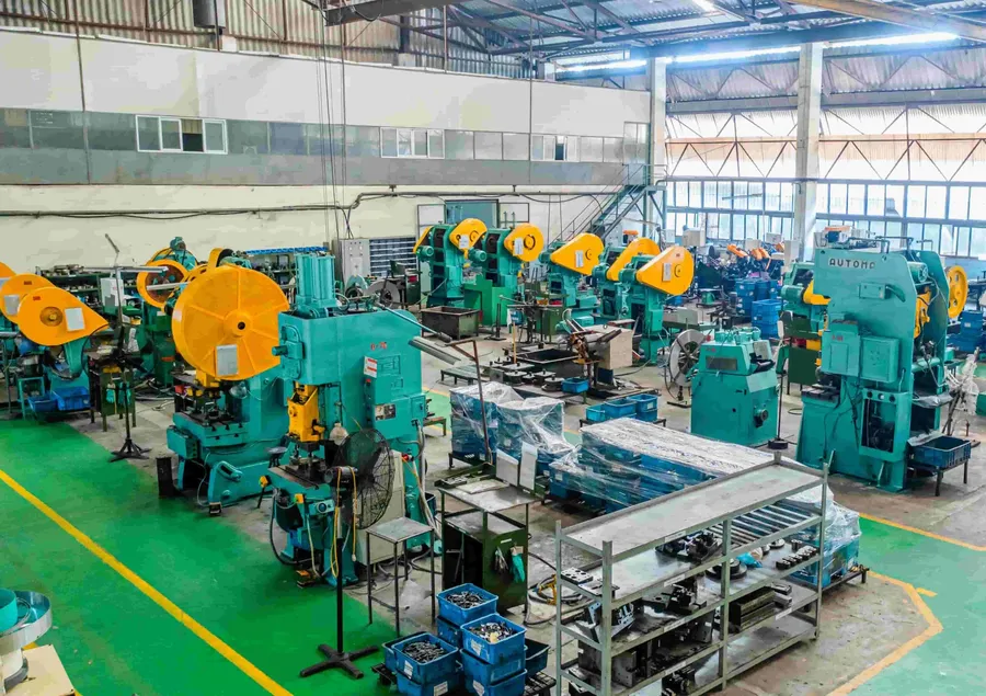 Production floor at Fomeco