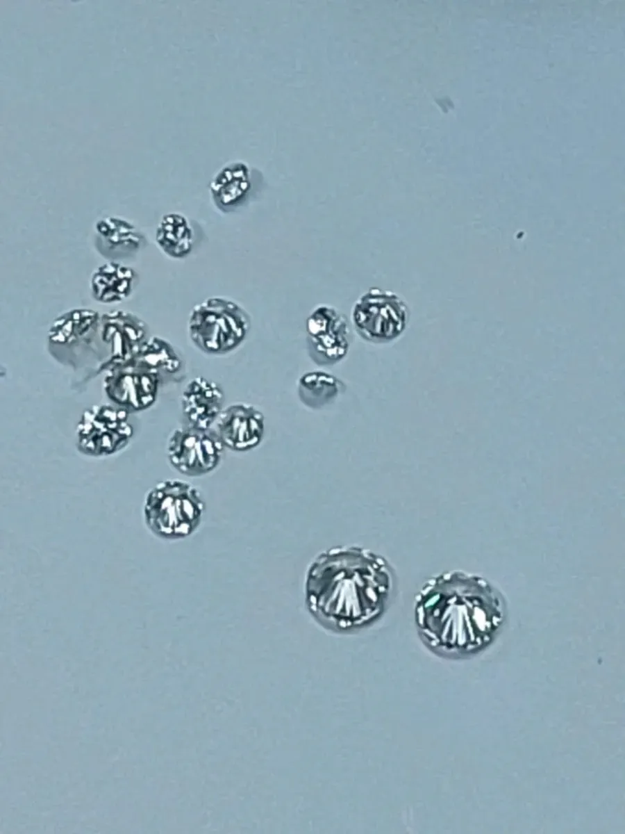 Diamonds illustrating the matter under investigation