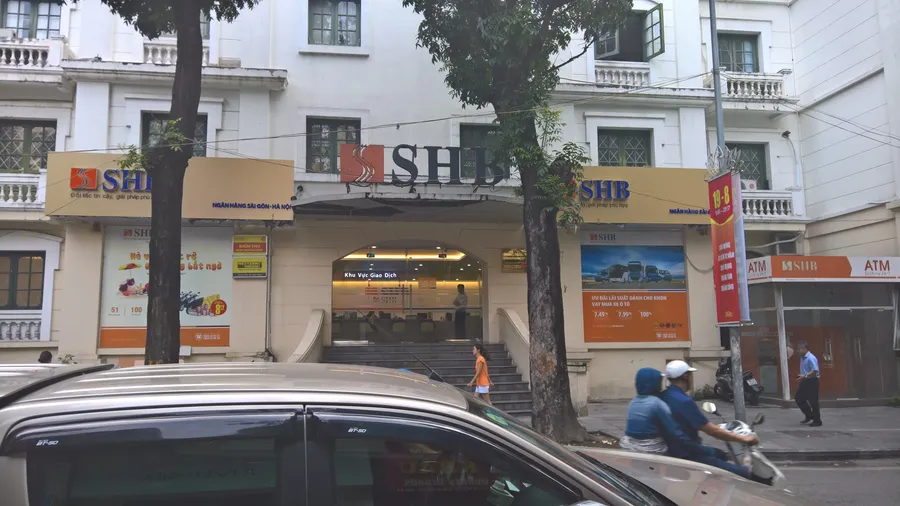 SHBFinance customer-service area