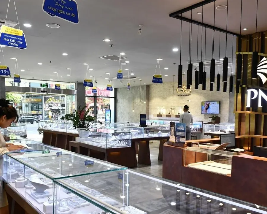 PNJ store transaction area