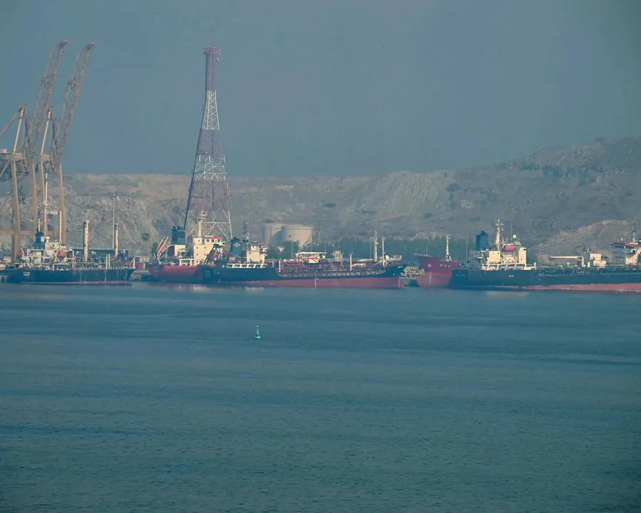Oil tankers and port infrastructure