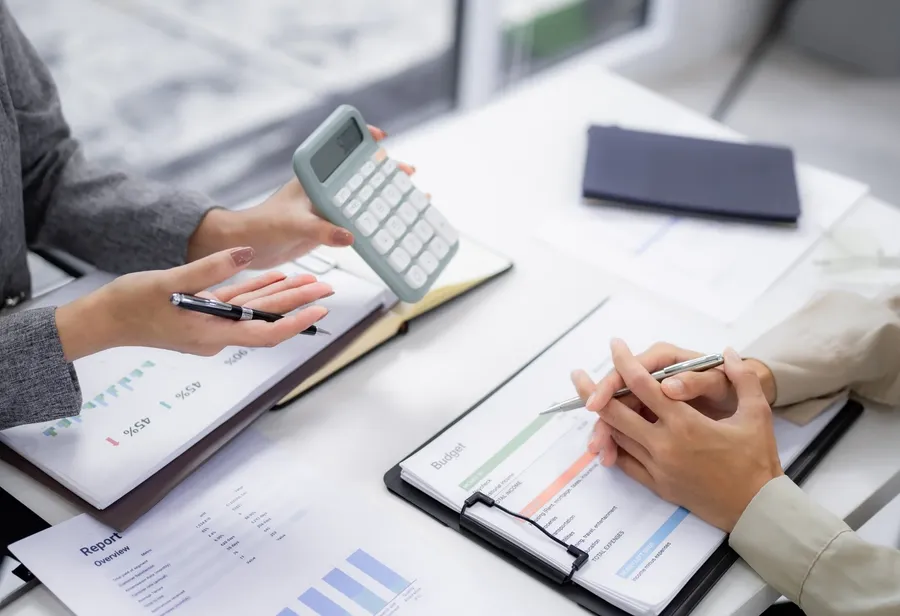 An investor reviewing data before forming a conclusion