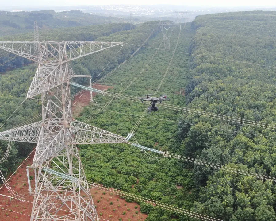 High-voltage transmission lines