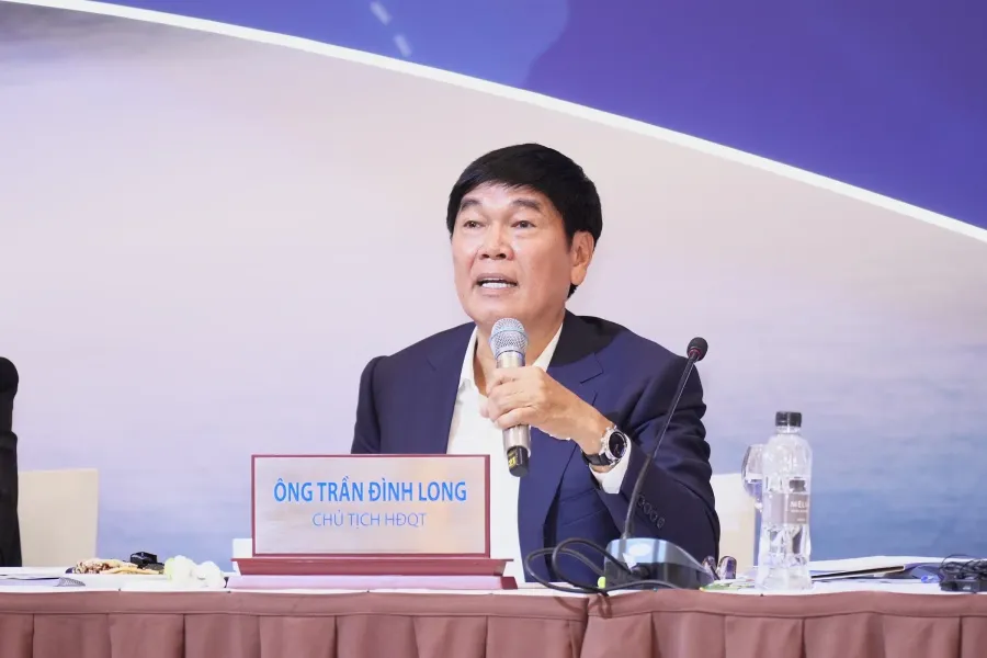 Chủ tịch Trần Đình Long tại đại hội cổ đông Hòa Phát