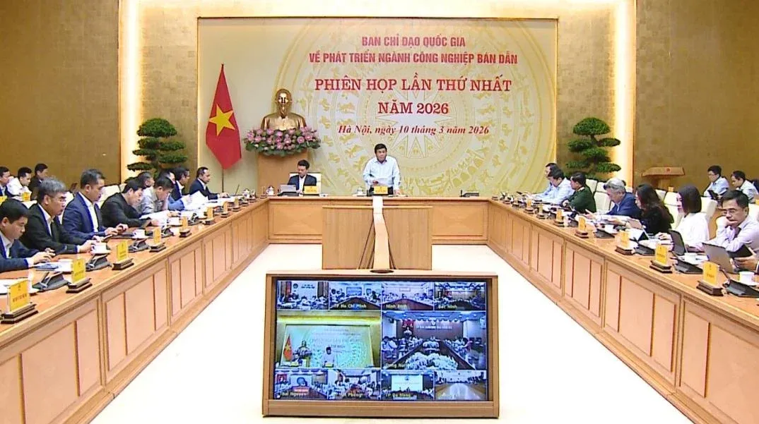 Dòng tiền đang dịch chuyển: VN-Index hồi phục sau 3 tuần lao dốc, DXY rơi dưới 100