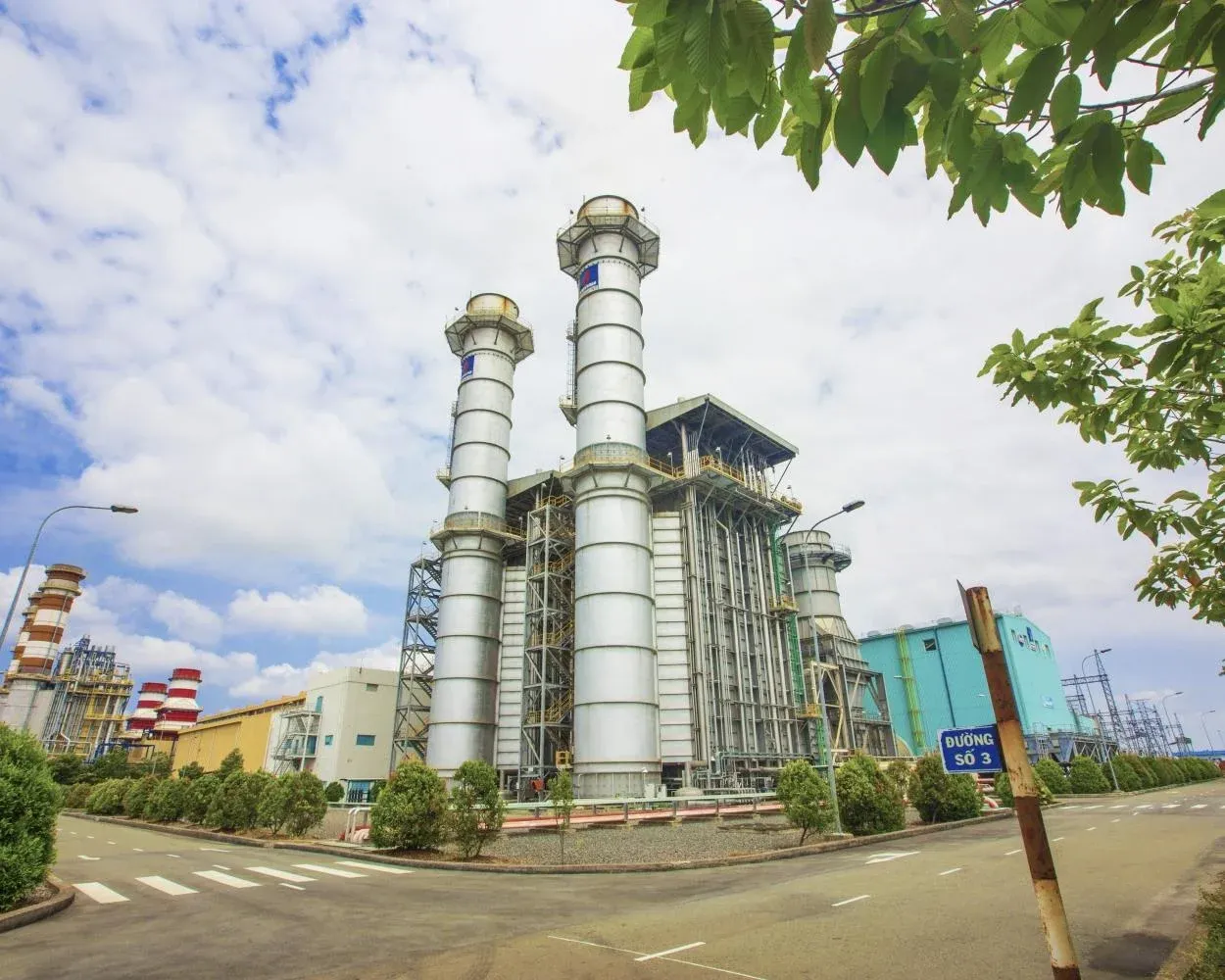 Q1/2026 Earnings: Power and Fertilizer Surge, Industrial Parks Under Pressure