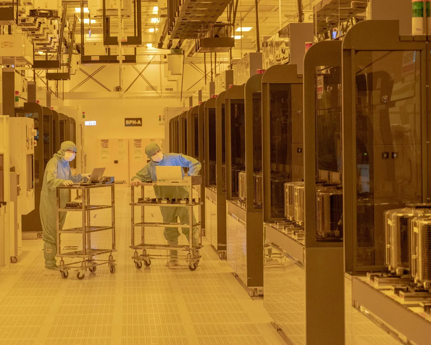 TSMC Earns $18B Record, Snap Cuts 16%: AI Splits Tech