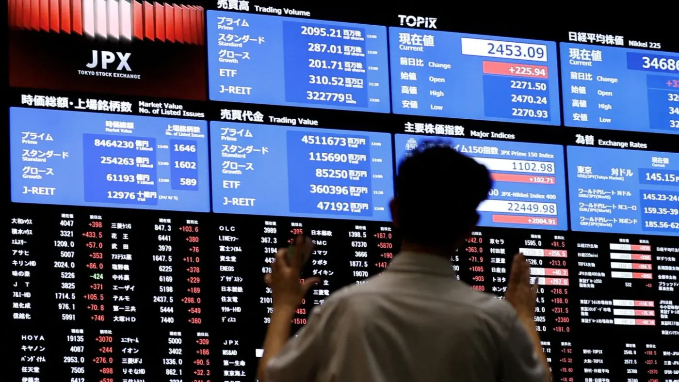 VN-Index +7,5% nhưng thua xa Nikkei, KOSPI: 3 lớp nguyên nhân