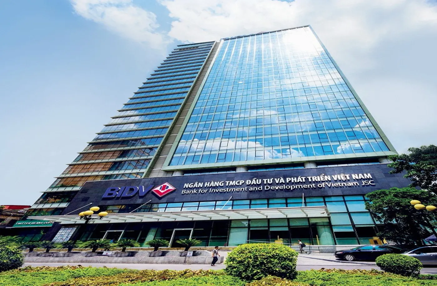Trái phiếu BIDV 3.698 tỷ: Lãi 7,7%, thứ cấp, không BHTG