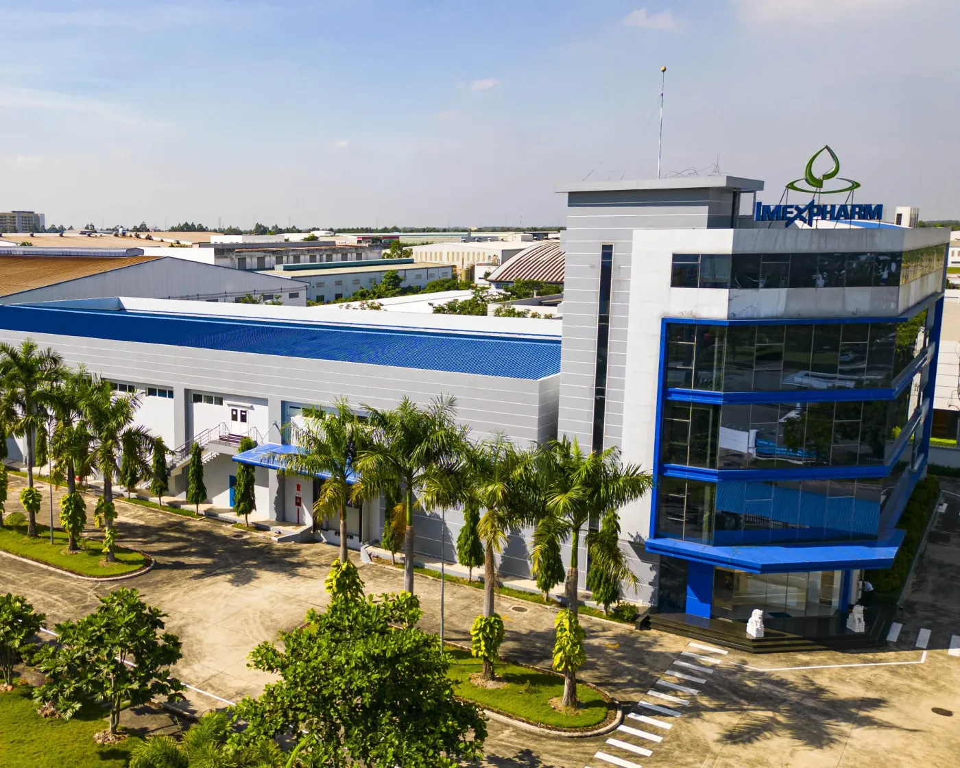 IMP: Giá chào mua đóng cửa, thị giá thấp hơn 18%