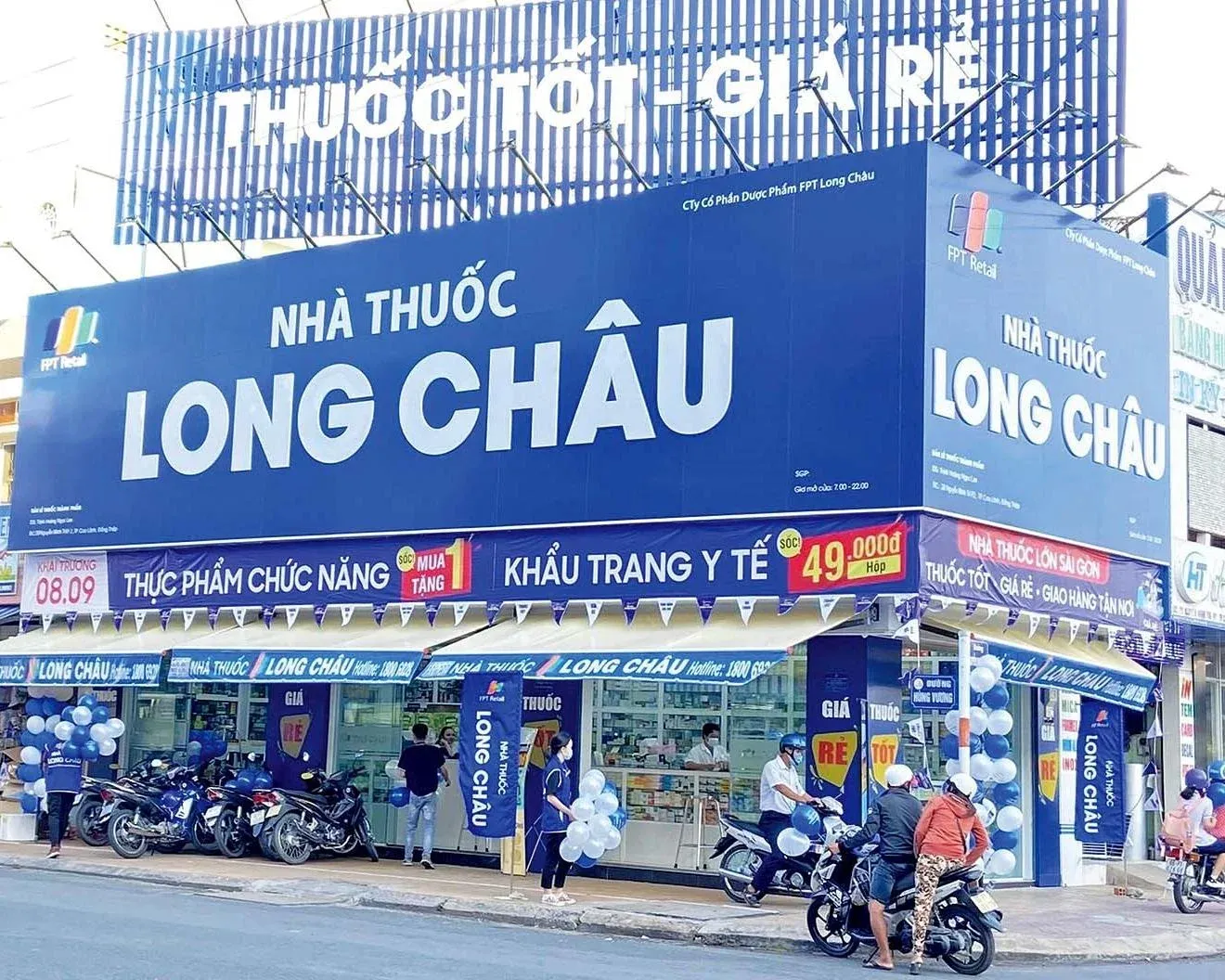 FPT Retail lãi 73%: Long Châu gánh 68% doanh thu