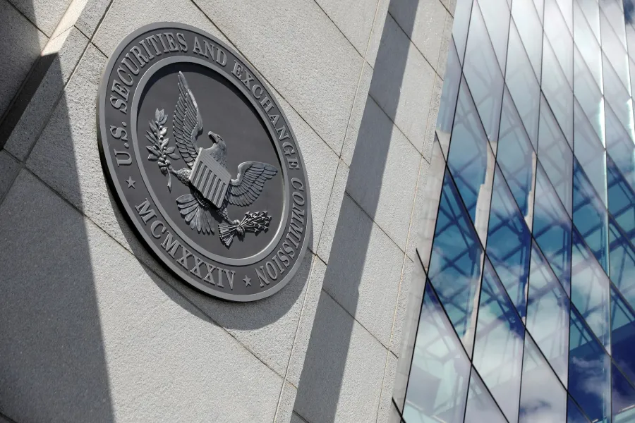 Biểu tượng SEC trong bối cảnh quy trình IPO tại Mỹ
