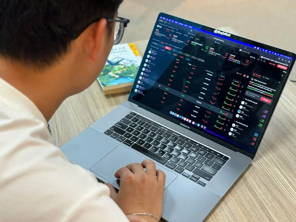 Mất mốc 1.800, VN-Index lộ khoảng trống dẫn dắt