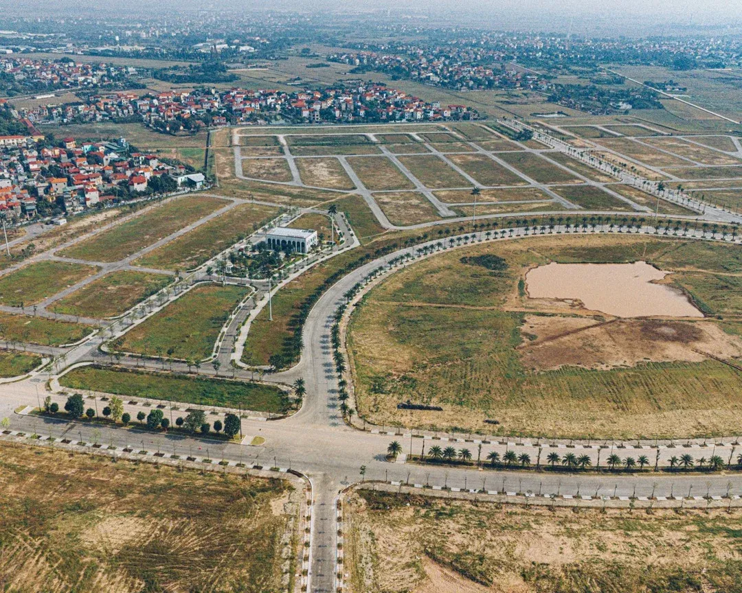 Trái phiếu địa ốc tăng, áp lực nợ vẫn còn