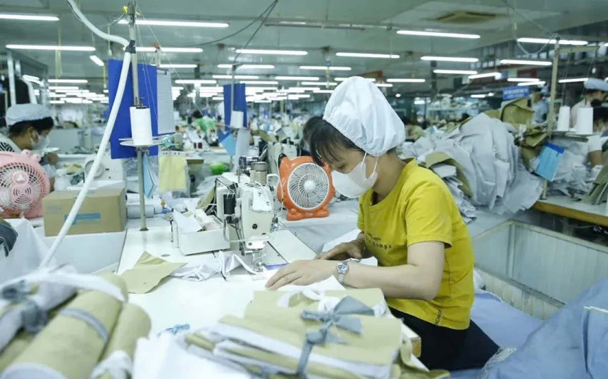 Dệt may có đơn trở lại, giữ lãi vẫn khó