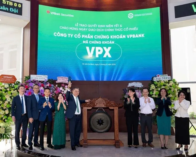 Lễ niêm yết cổ phiếu VPX tại HOSE