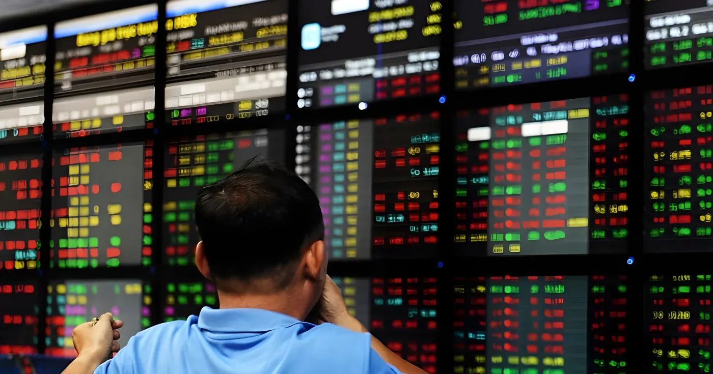 VN-Index tăng mạnh, bảng điện chưa xanh đều