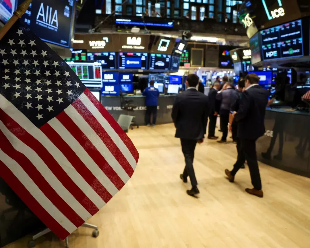 U.S. Stocks Rise as Household Buffers Thin
