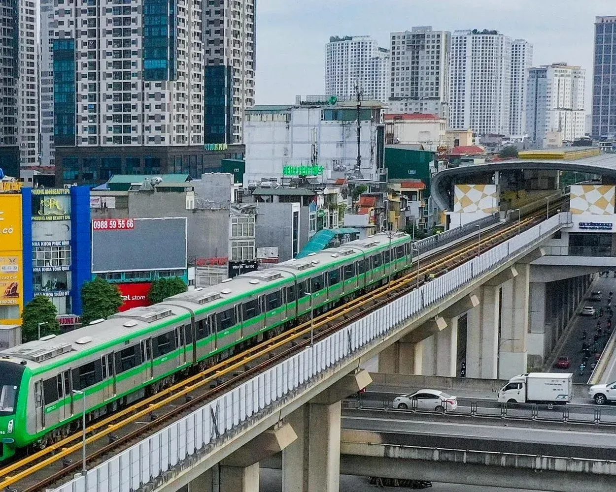 Hanoi Metro Breaks Ground, Vingroup Gets Repriced