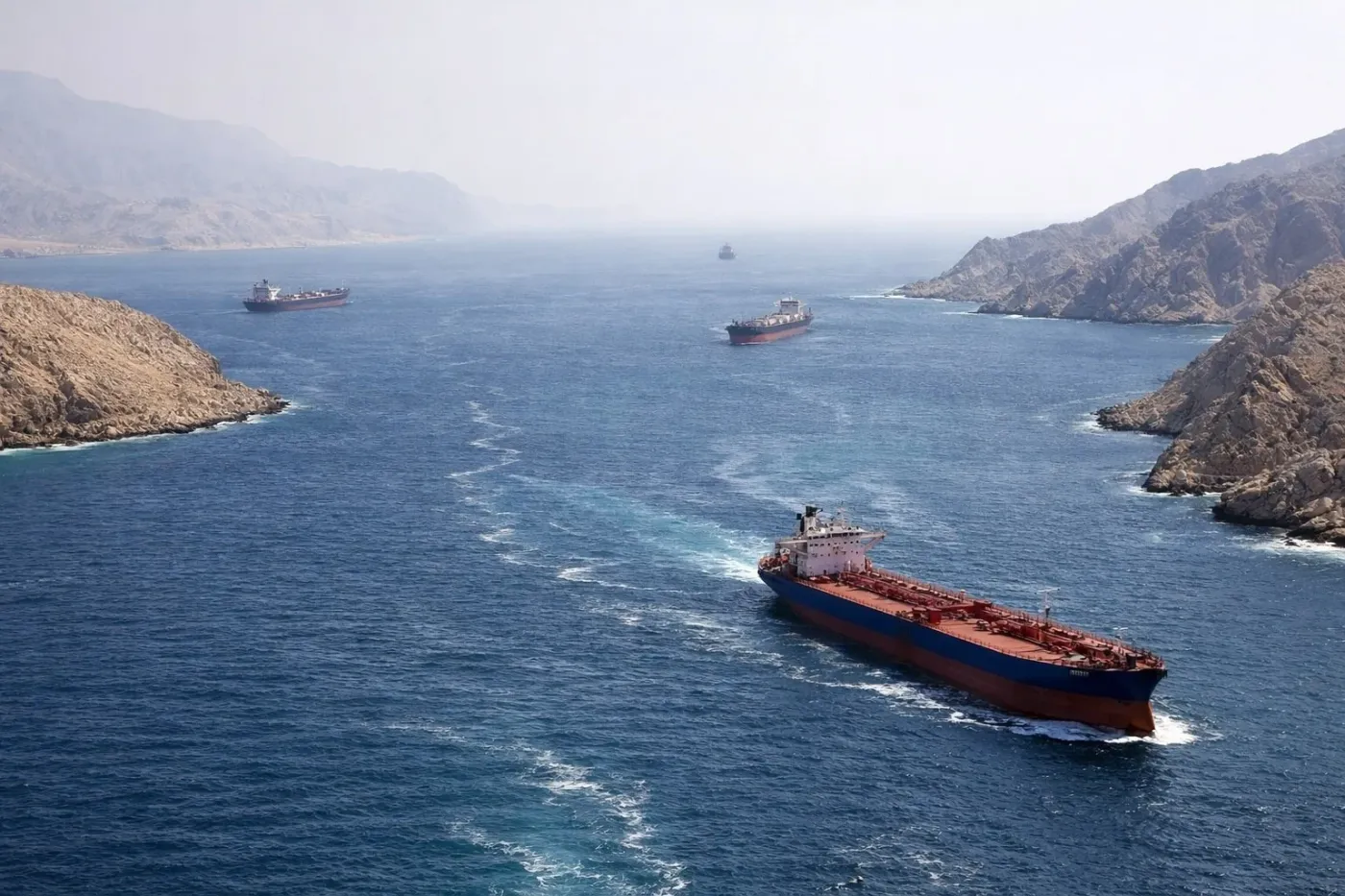 Dầu Brent về vùng cũ, thị trường bớt sợ Hormuz
