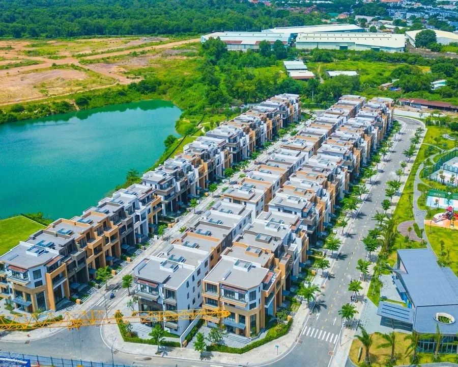 Nhà đất chiếm 44% danh mục, thanh khoản vẫn là lỗ hổng