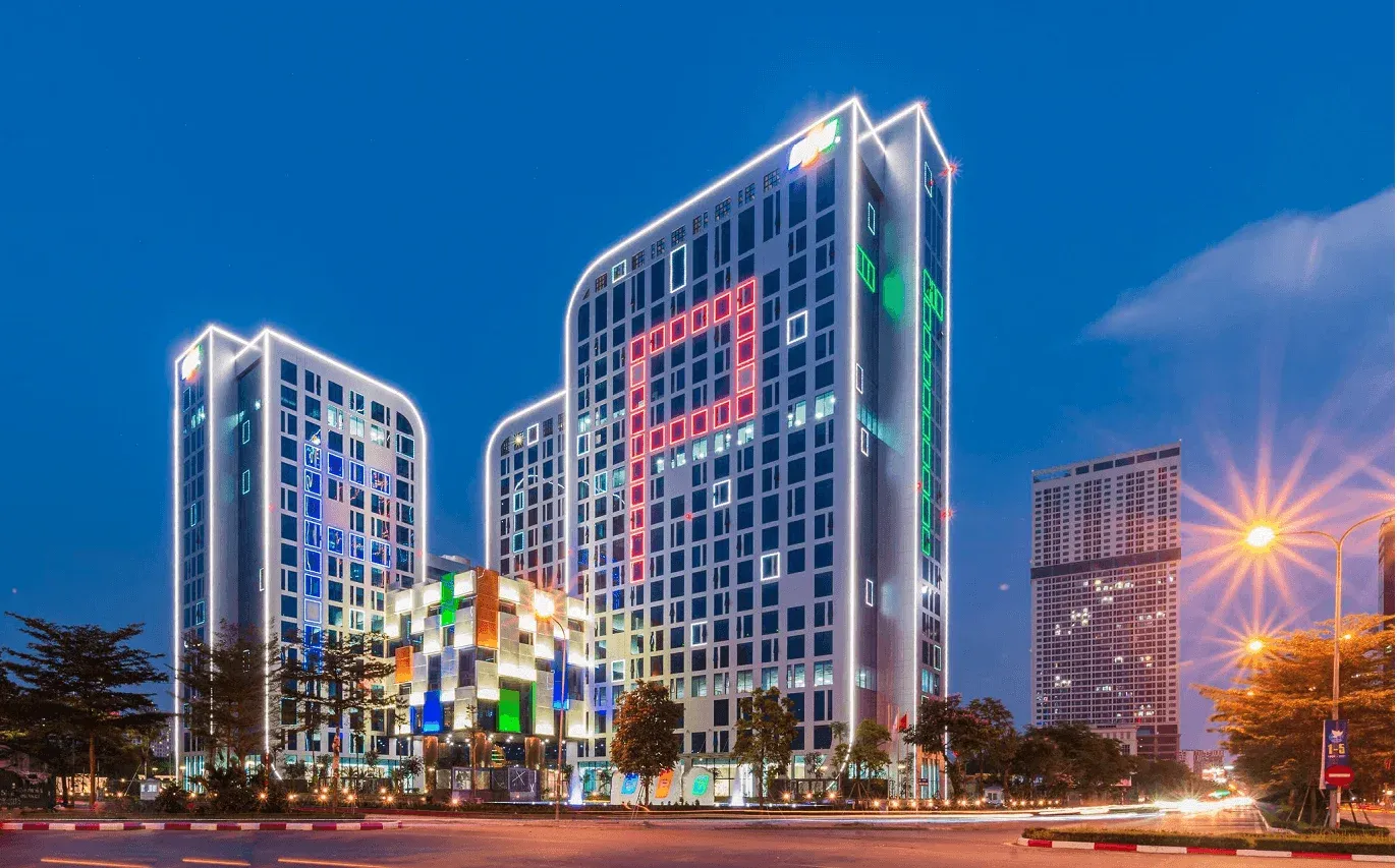 FPT returns to 2023 prices as revenue takes centre stage