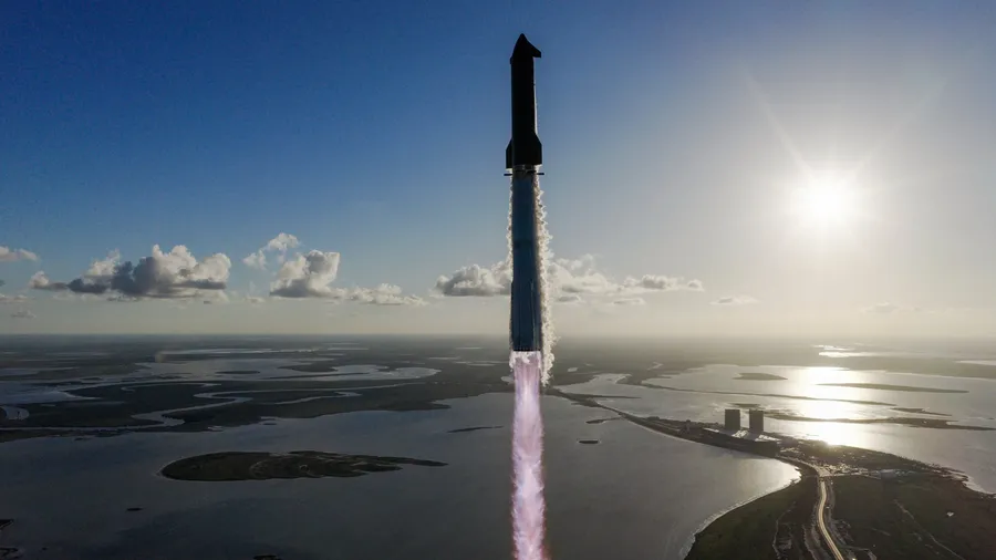 SpaceX gỡ hạn chế: quyền bán chưa phải lực bán