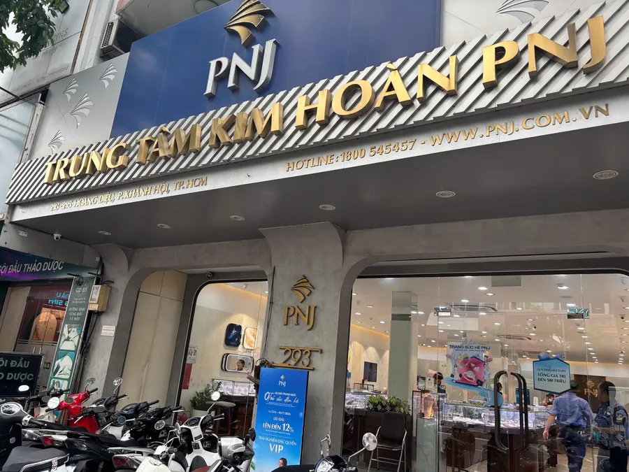 PNJ mua lại gấp 5 lần bán ra: Phép thử dòng tiền