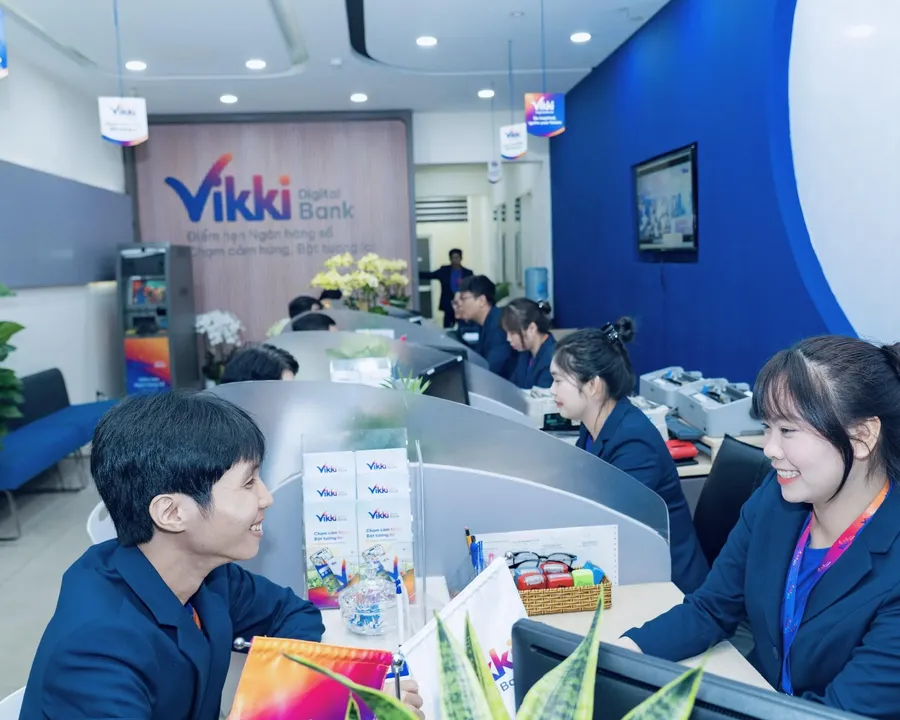 Hoạt động giao dịch và tiền gửi tại ngân hàng