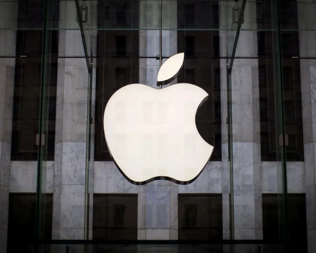 Apple hands over a strong quarter, not a full answer