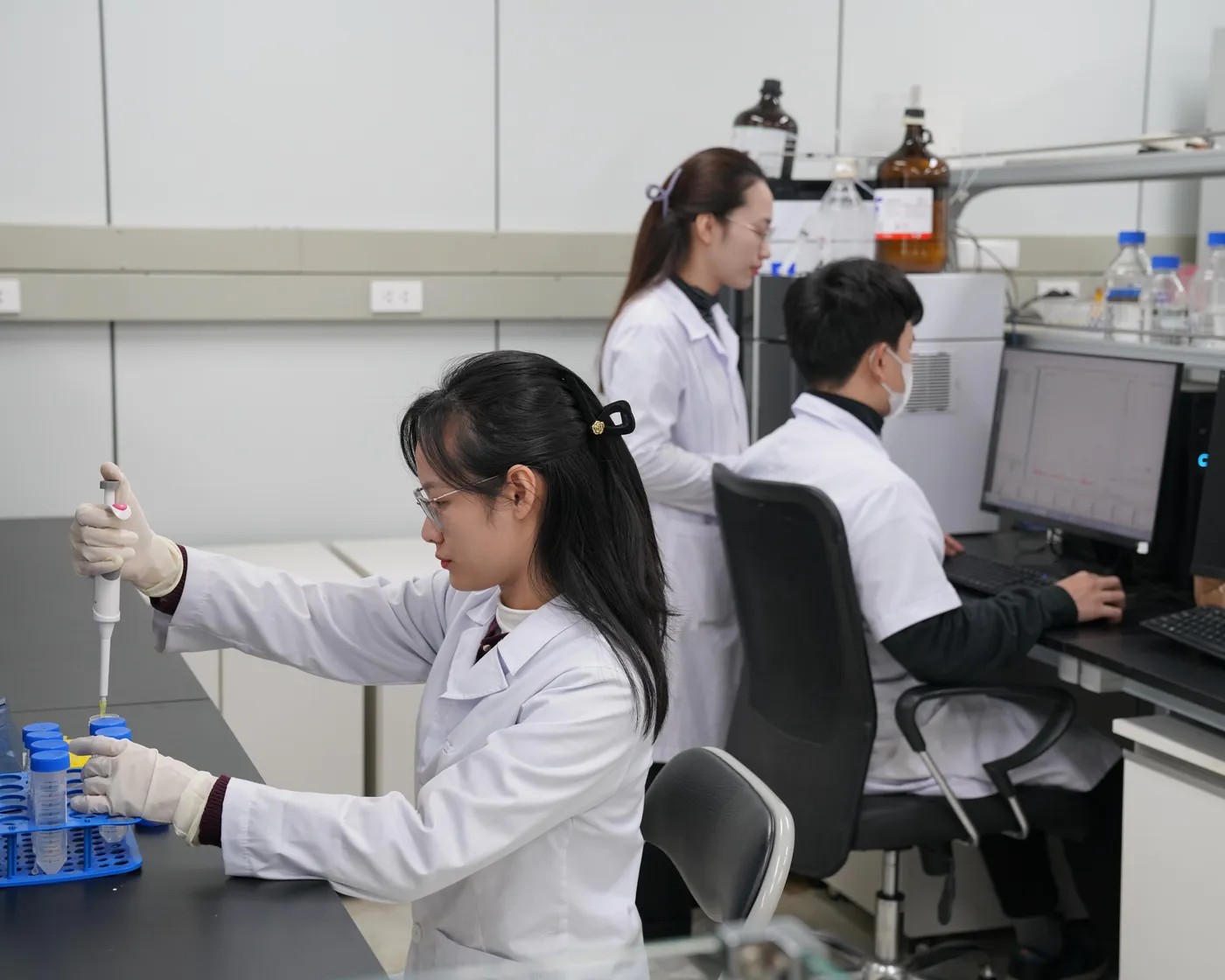 Công nghệ lõi cần khách hàng trước khi tạo lợi nhuận