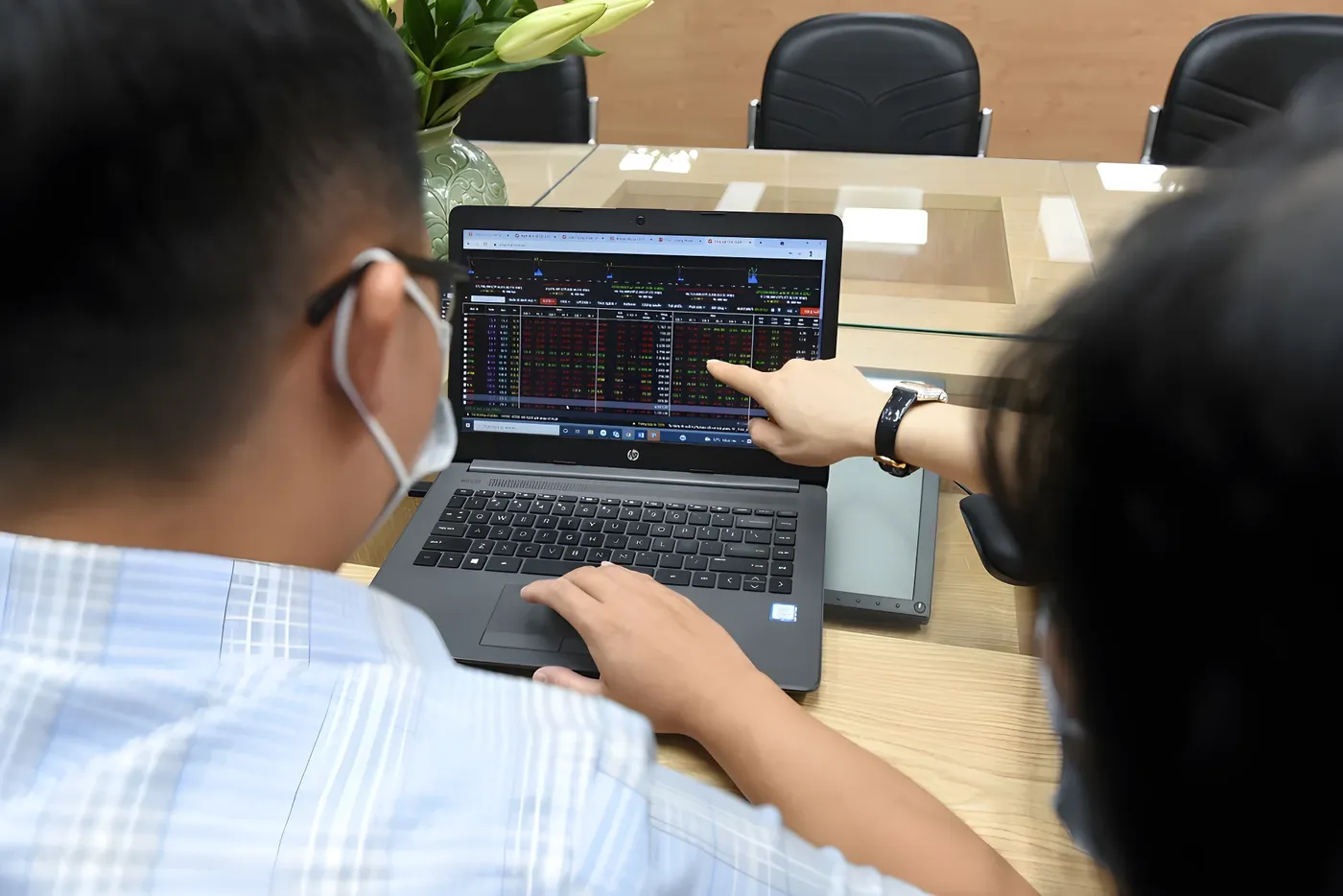 Fund Certificates: Delegate Work, Keep Responsibility