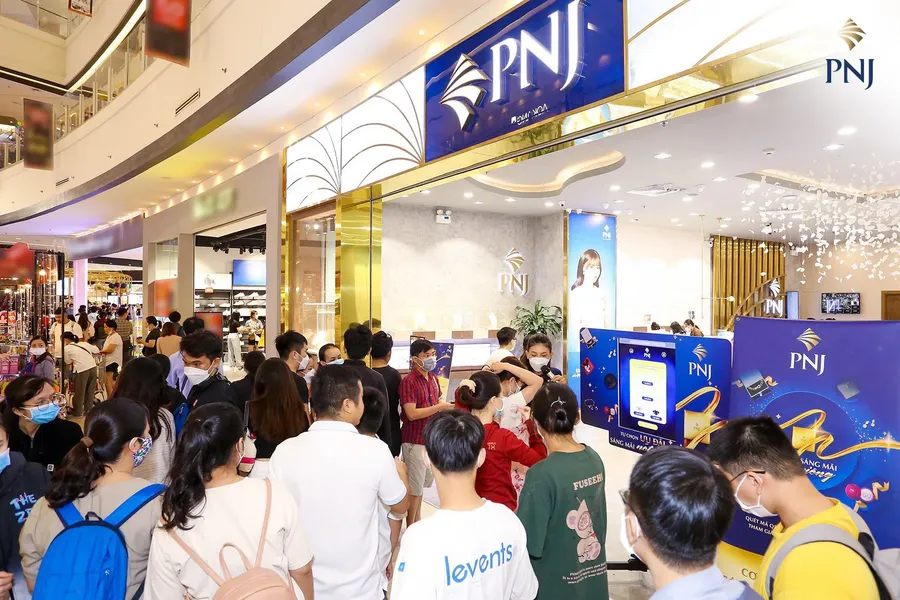 Không gian cửa hàng PNJ