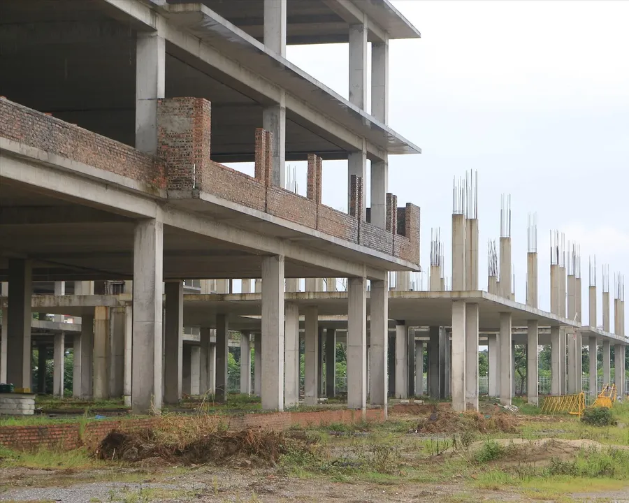Dự án bất động sản dang dở