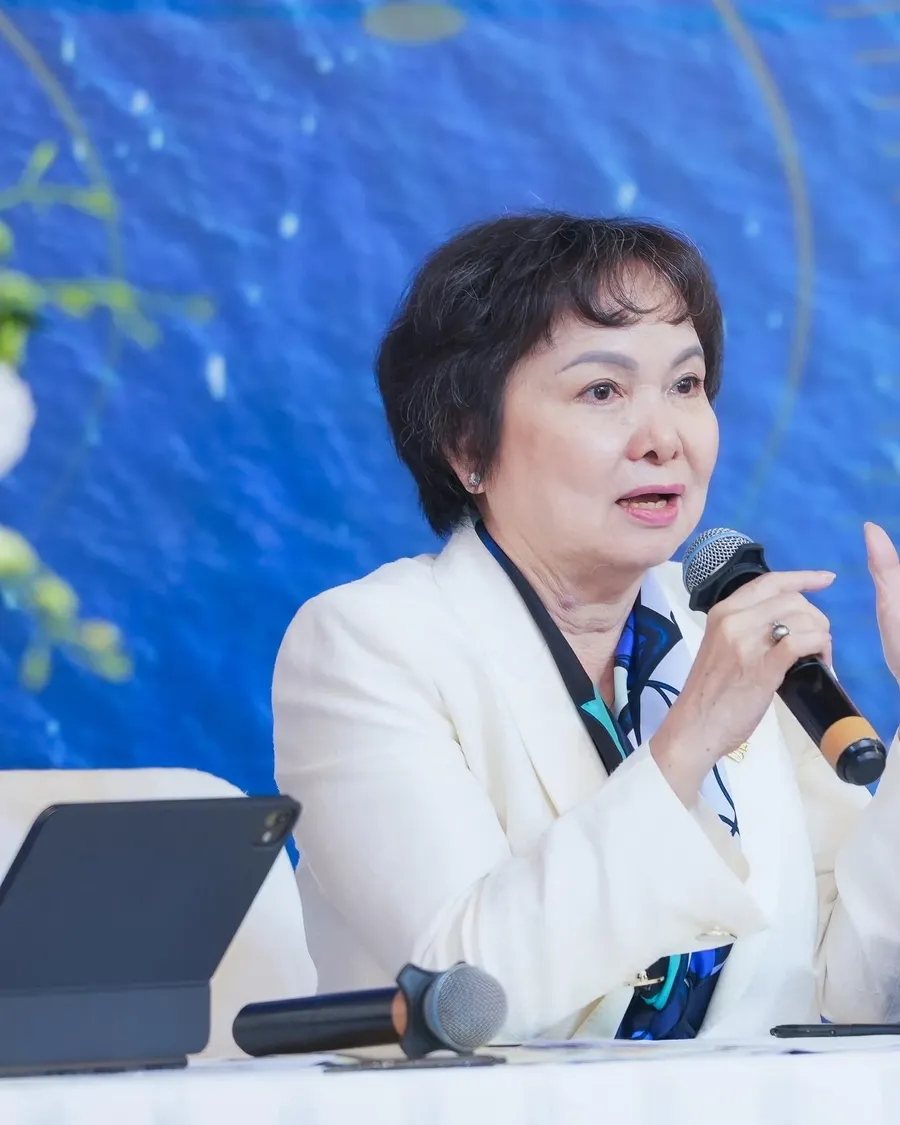 Bà Cao Thị Ngọc Dung, Chủ tịch HĐQT PNJ, phát biểu tại một sự kiện