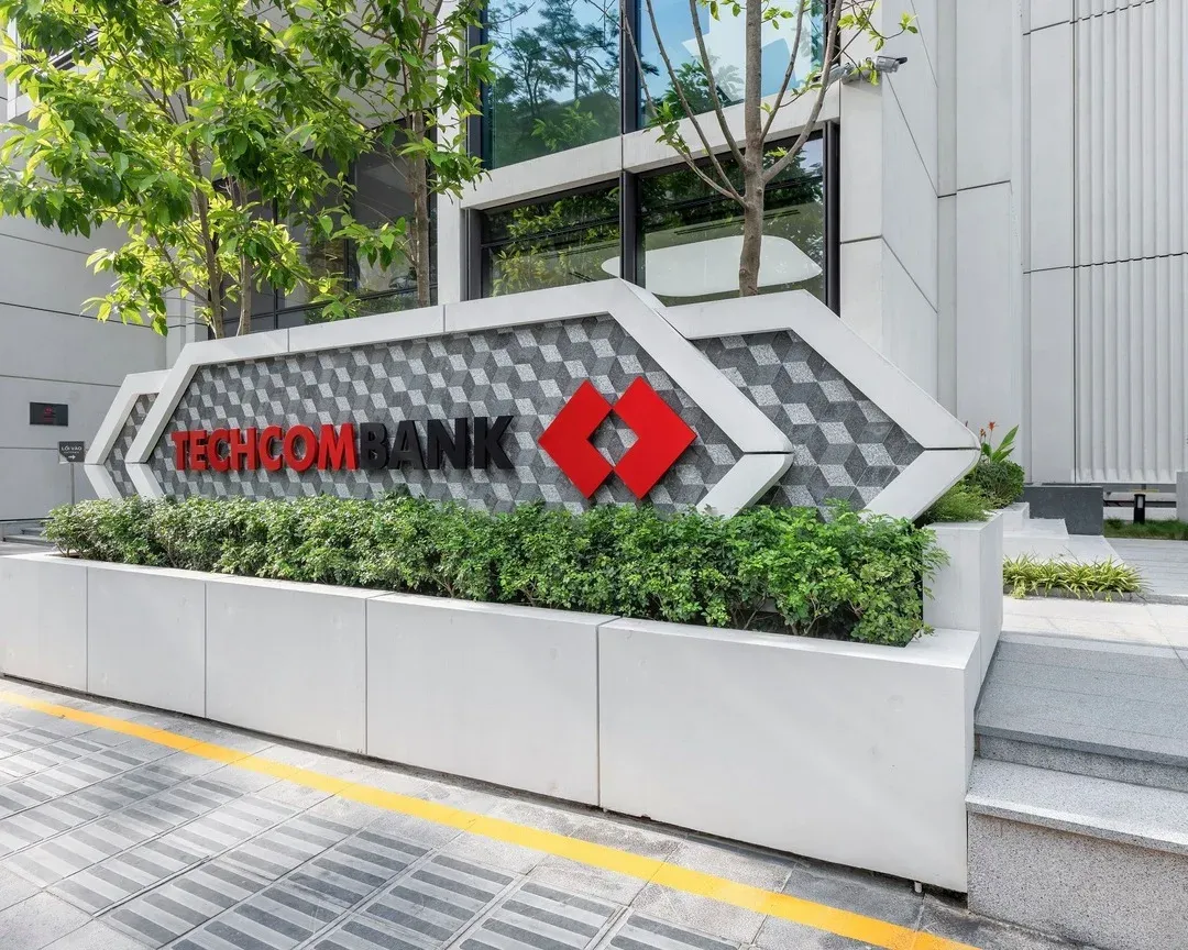 TCB kịch trần vì tin 2 tỷ USD, dư địa ngoại chỉ còn 9,47%