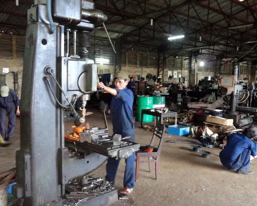 Xưởng cơ khí chế tạo máy nông nghiệp tại Việt Nam