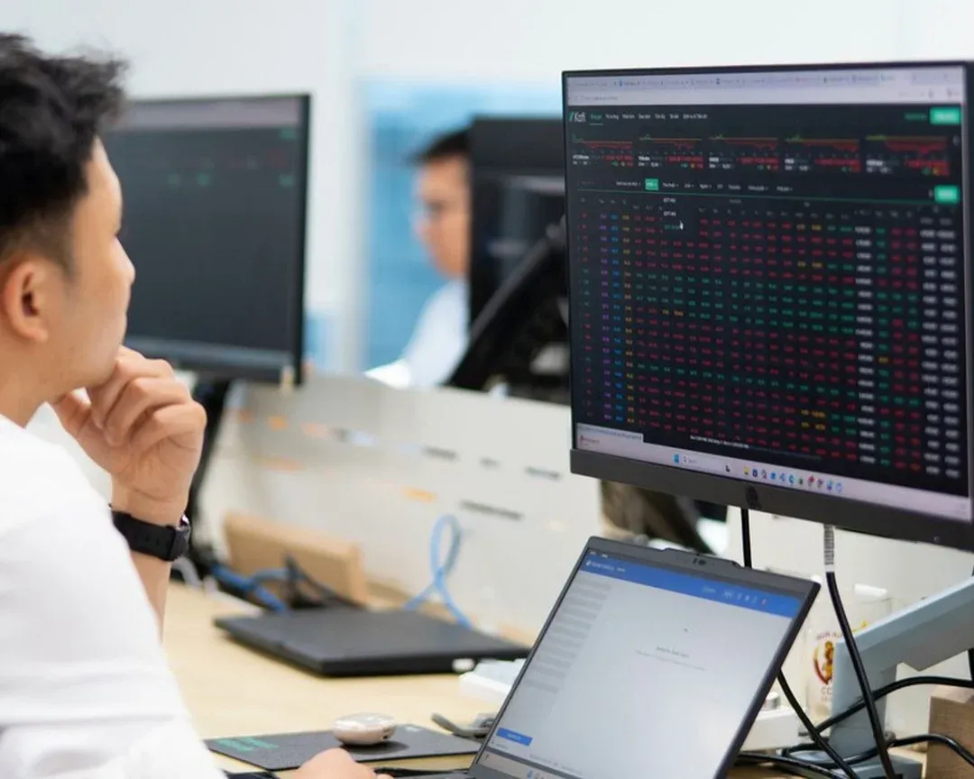 VNX giám sát riêng 15 phút cuối phiên 18/9