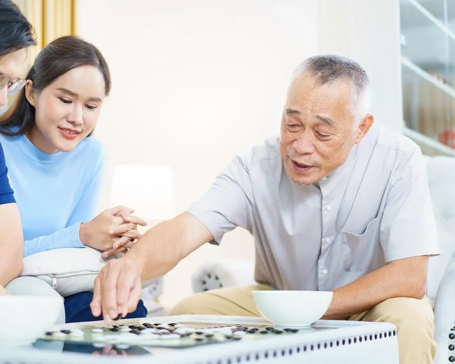 Gia đình Việt Nam cùng tính toán kế hoạch tài chính tuổi già
