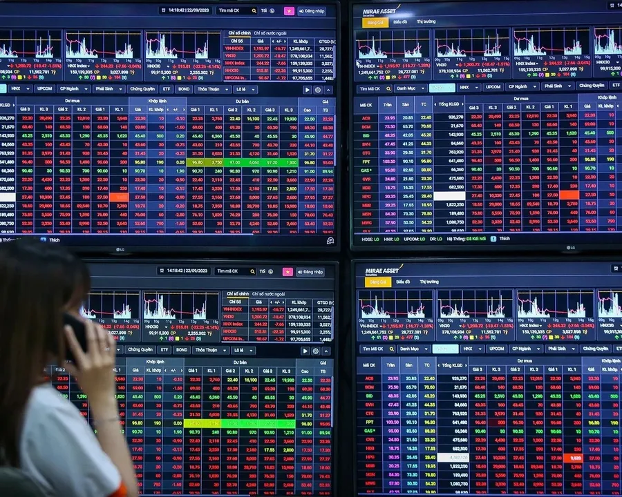 VN-Index thủng 1.800: rủi ro nội tại, không phải ngoại lực