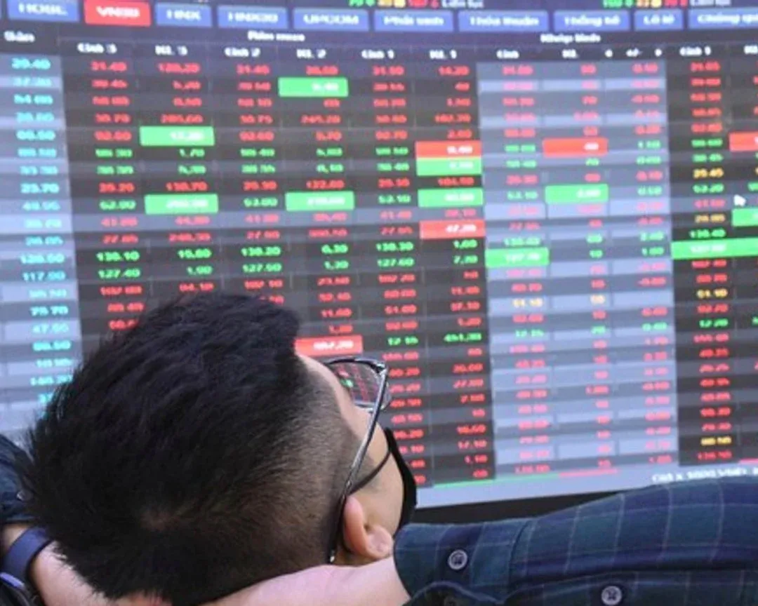 15-Minute Auction Erased 25 Points, Not a Sell-Off